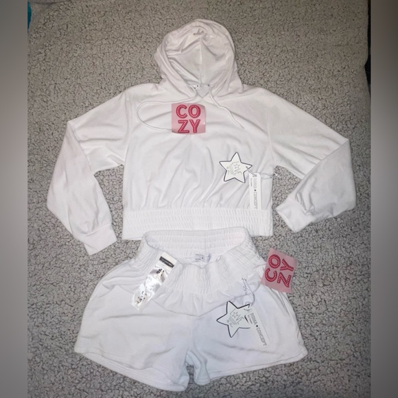 NWT COZY SET SHORT & HOODIE WHITE SIZE XL - Picture 8 of 10